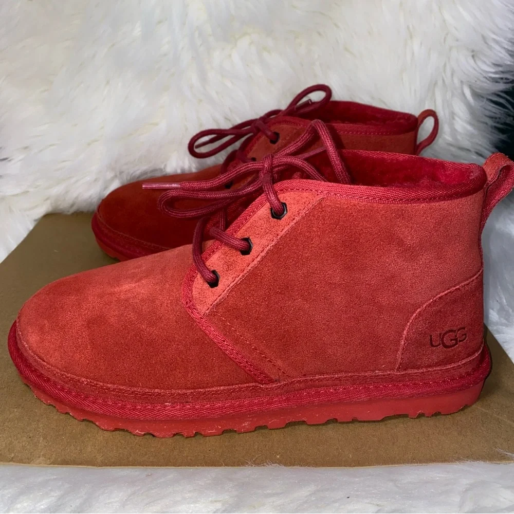 UGG Neumel boots size 9 men’s New